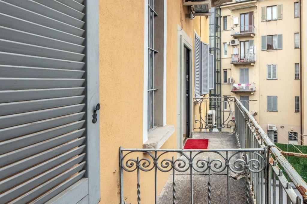 Liberty House, In Stile Retro! Apartment Milan Luaran gambar