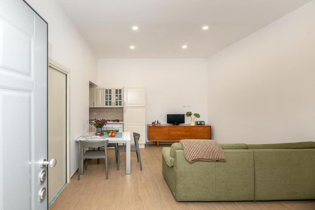 Liberty House, In Stile Retro! Apartment Milan Luaran gambar
